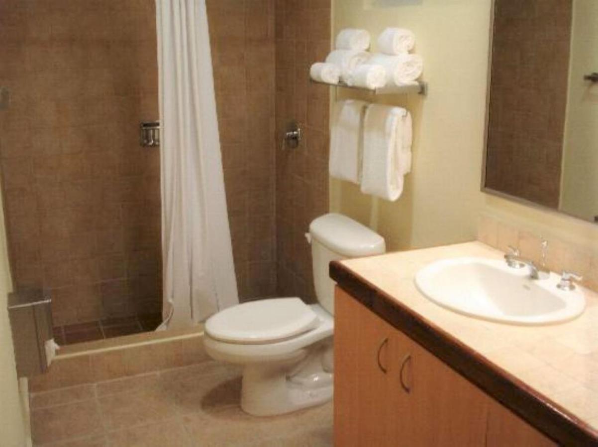 Comfort Inn & Suites Levittown Buitenkant foto