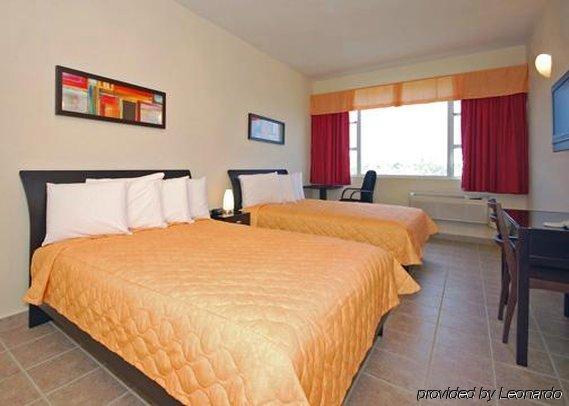 Comfort Inn & Suites Levittown Kamer foto